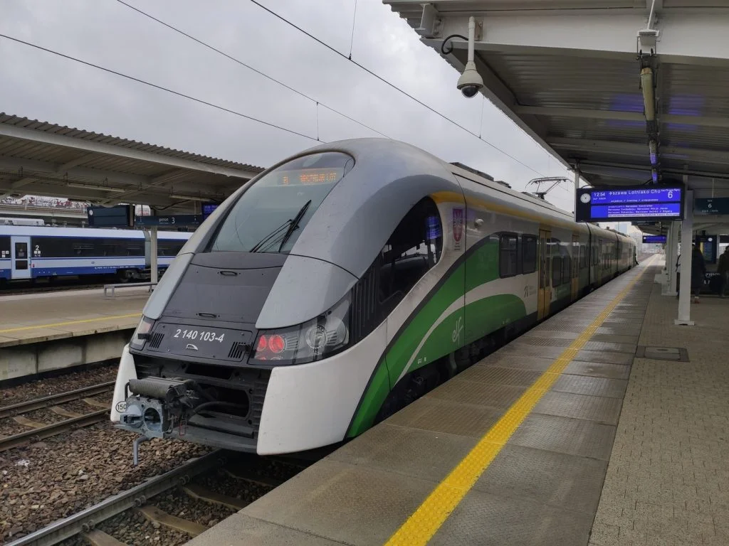 Koleje Mazowieckie trains run from Warsaw Airport to city centre