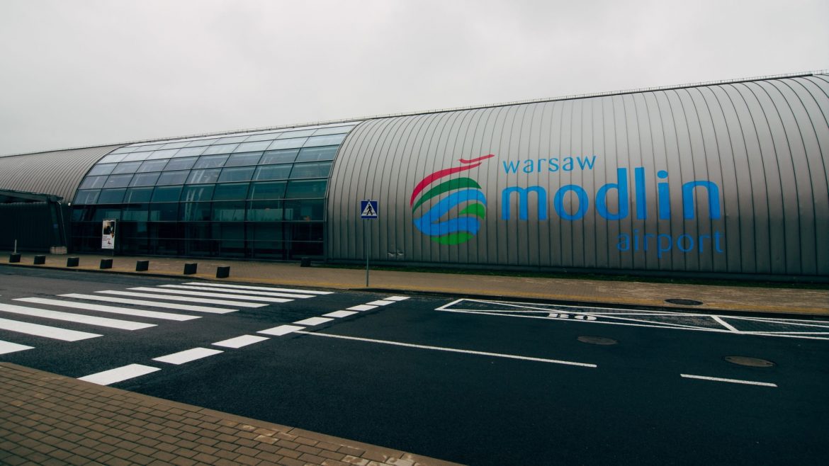 Warsaw Modlin to city centre Explore Poland