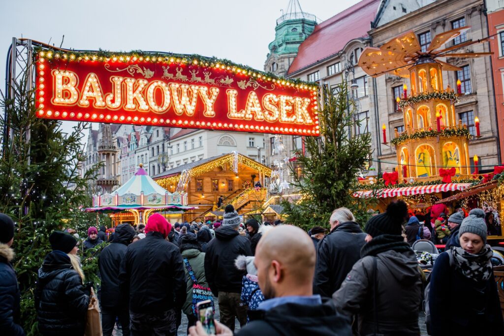 Mercado de Navidad en Wroclaw - Arboleda de cuento de hadas